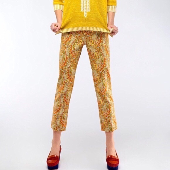 Anthropologie Pants - 🔥5/25 sale🔥Cartonnier paisley print cropped pant